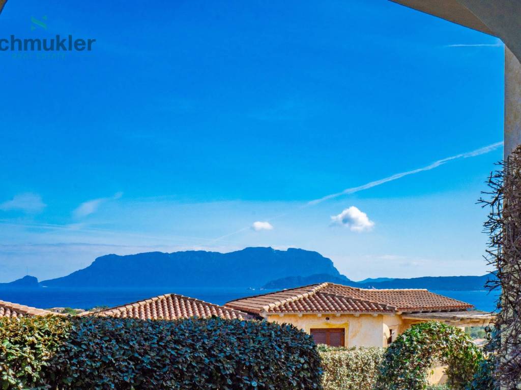 appartamento in vendita ad Olbia in zona Pittulongu