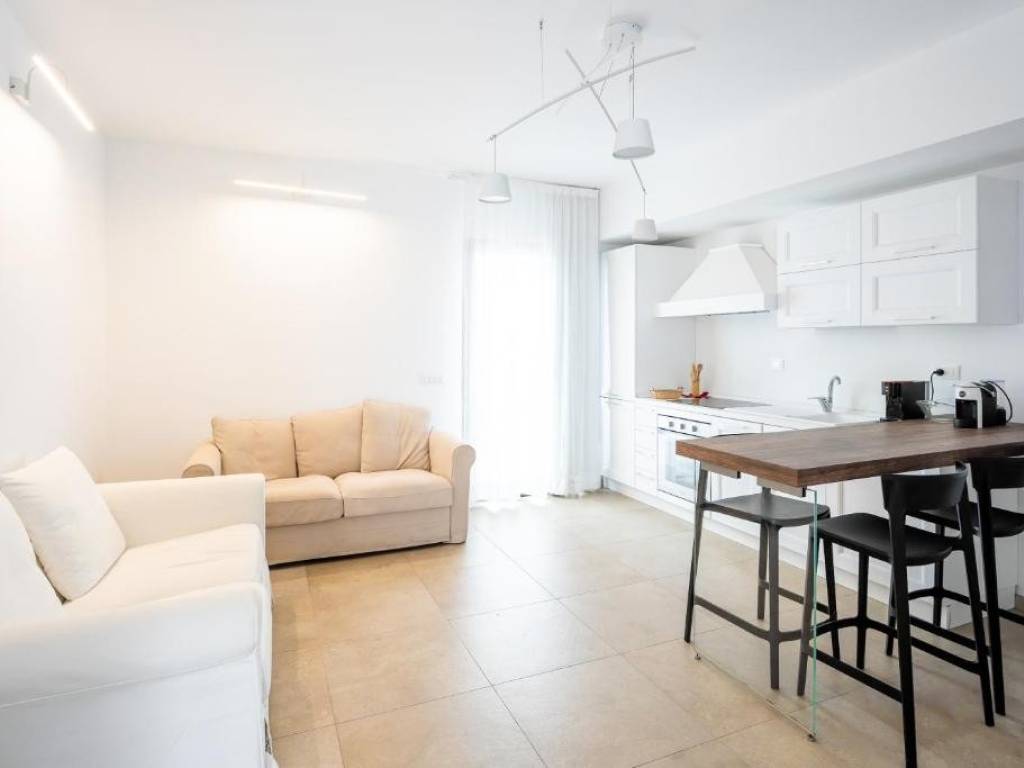 appartamento in vendita ad Olbia in zona Pittulongu