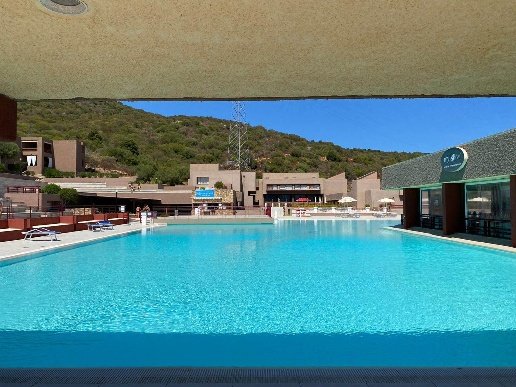 appartamento in vendita ad Olbia in zona Cugnana