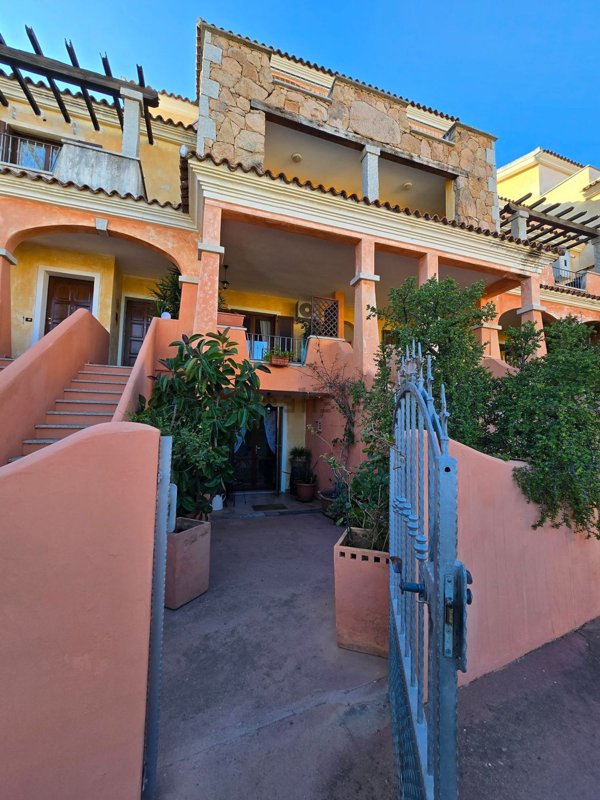 casa indipendente in vendita ad Olbia in zona Aldo Moro
