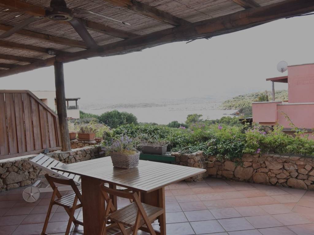 appartamento in vendita ad Olbia in zona Portisco