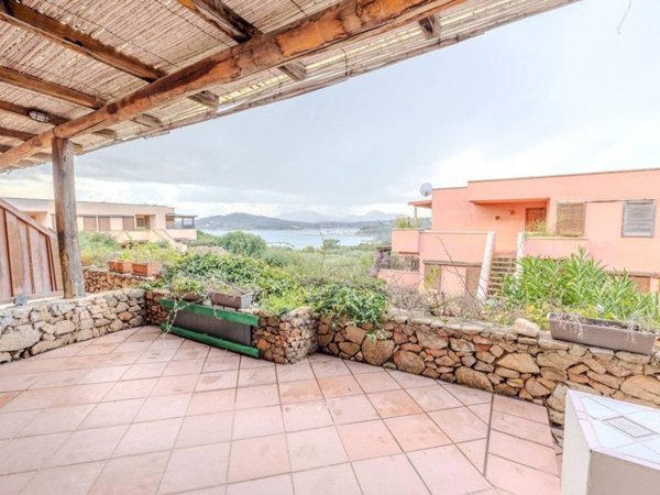 appartamento in vendita ad Olbia in zona Portisco