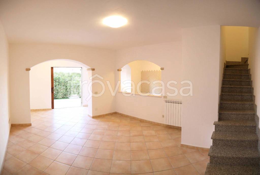 casa indipendente in vendita ad Olbia in zona Barcellona