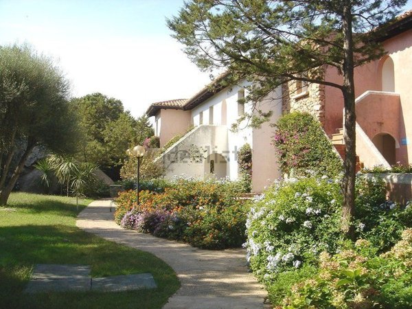 appartamento in vendita ad Olbia in zona Rudalza