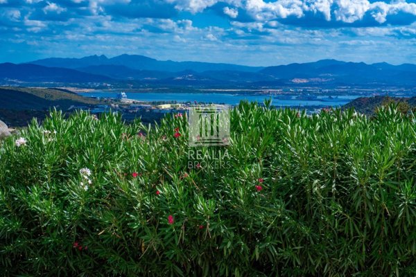 casa indipendente in vendita ad Olbia in zona Osseddu