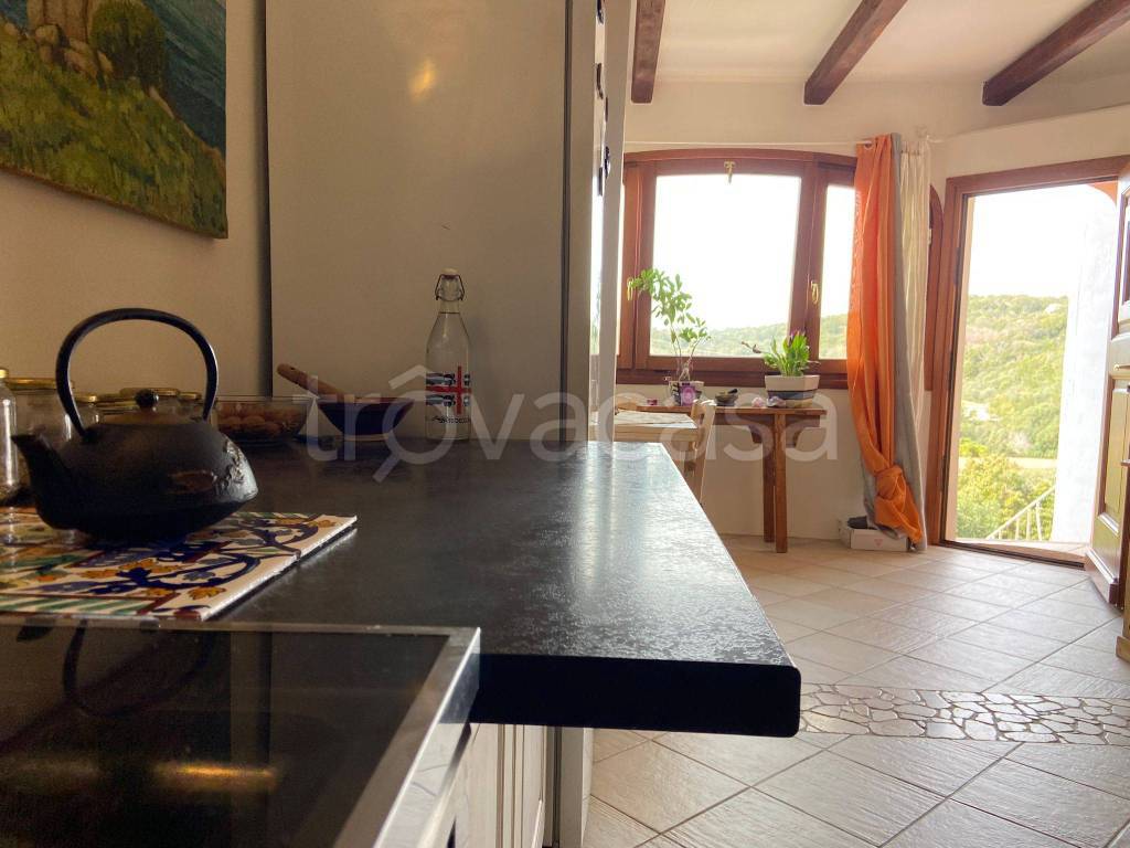 casa indipendente in vendita ad Olbia in zona San Pantaleo