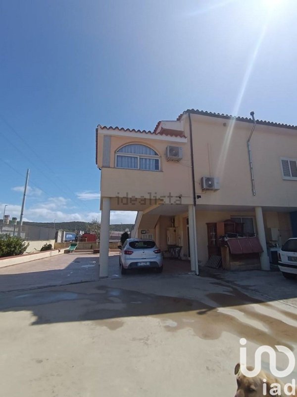 casa indipendente in vendita ad Olbia