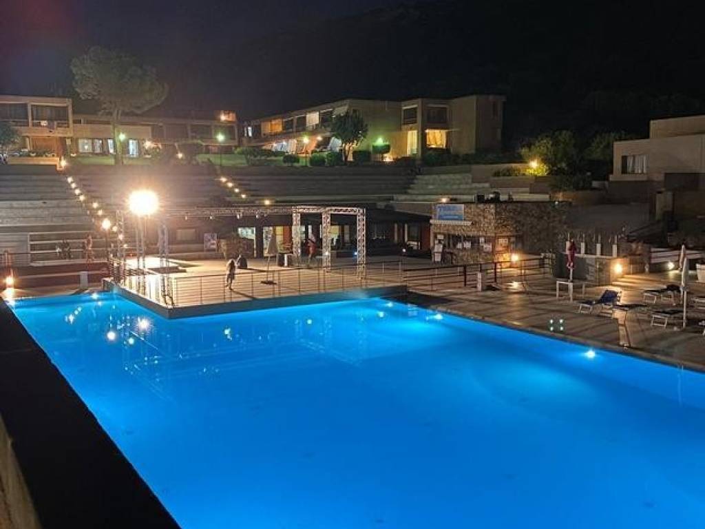 appartamento in vendita ad Olbia in zona Cugnana
