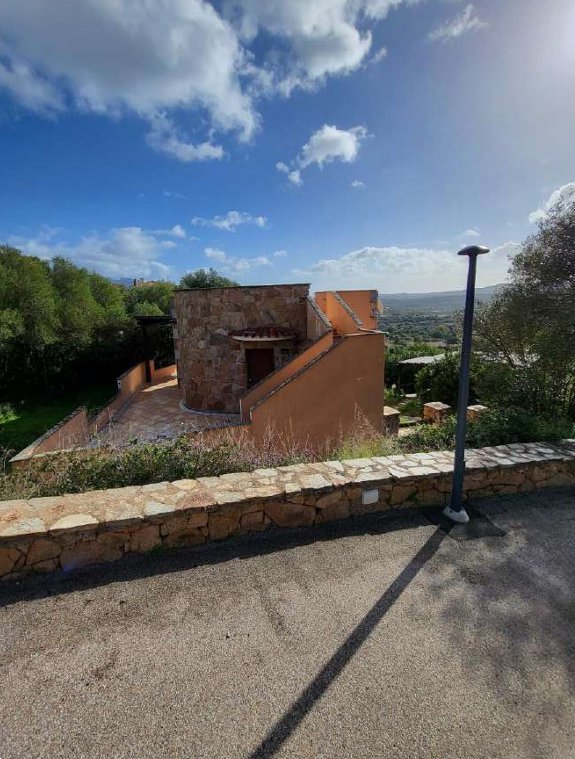 casa indipendente in vendita ad Olbia