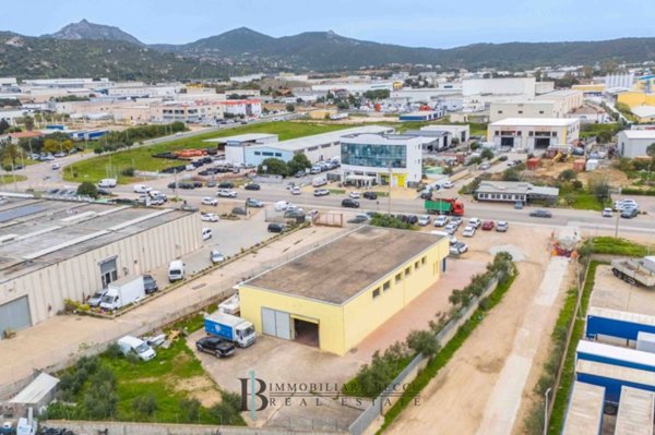 appartamento in vendita ad Olbia