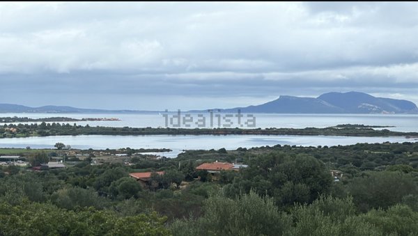 casa indipendente in vendita ad Olbia