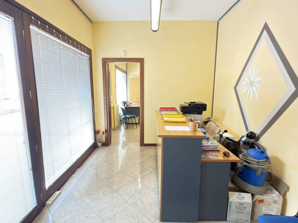 ufficio in vendita ad Olbia in zona Centro Storico