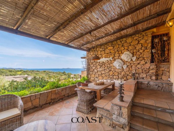 appartamento in vendita ad Olbia in zona Portisco