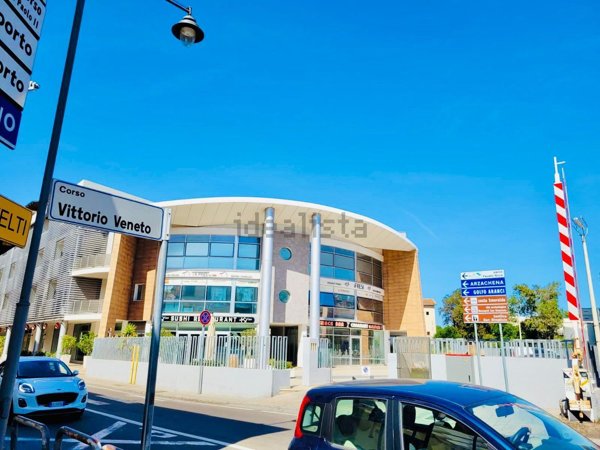 appartamento in vendita ad Olbia in zona San Simplicio