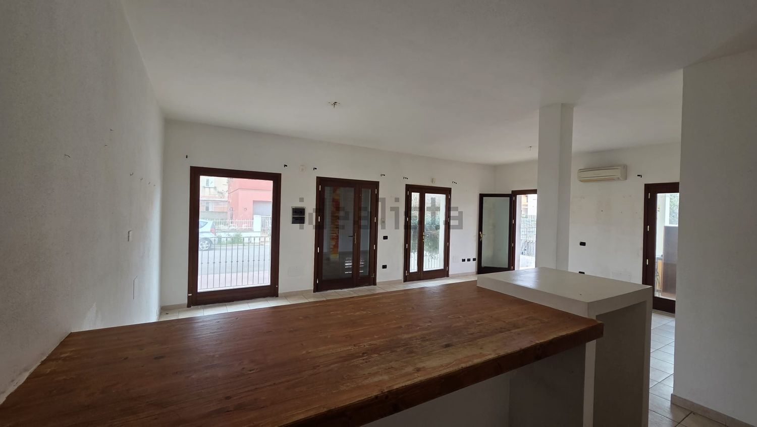 appartamento in vendita ad Olbia in zona Barcellona