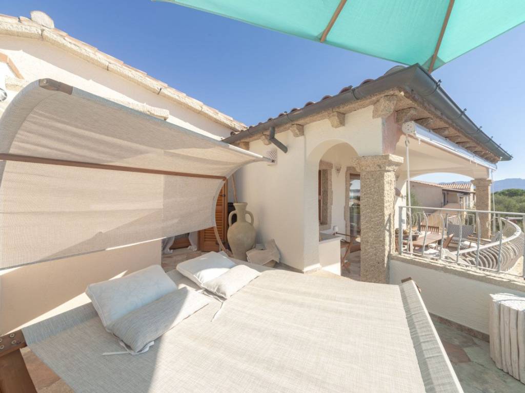 appartamento in vendita ad Olbia in zona Pittulongu