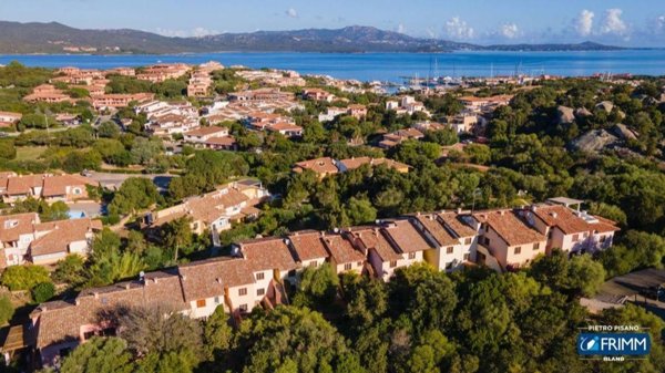appartamento in vendita ad Olbia in zona Rudalza