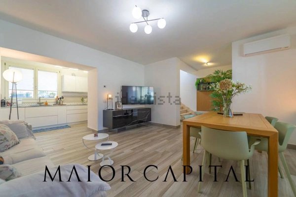 casa indipendente in vendita ad Olbia in zona San Simplicio