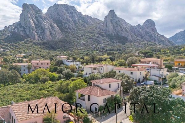 casa indipendente in vendita ad Olbia in zona San Pantaleo