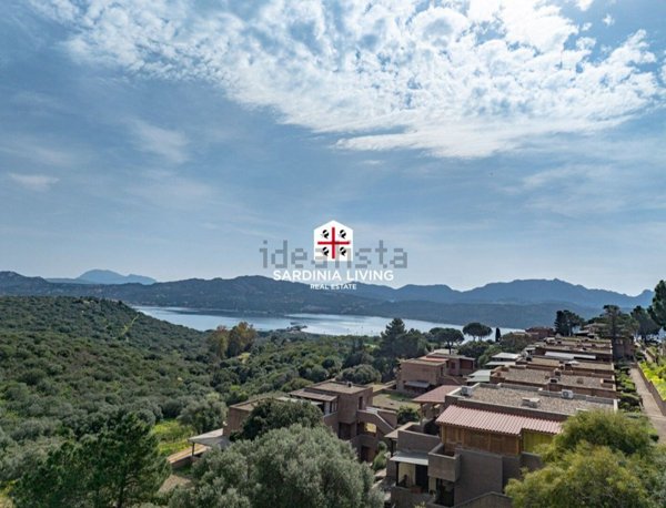 appartamento in vendita ad Olbia in zona Cugnana