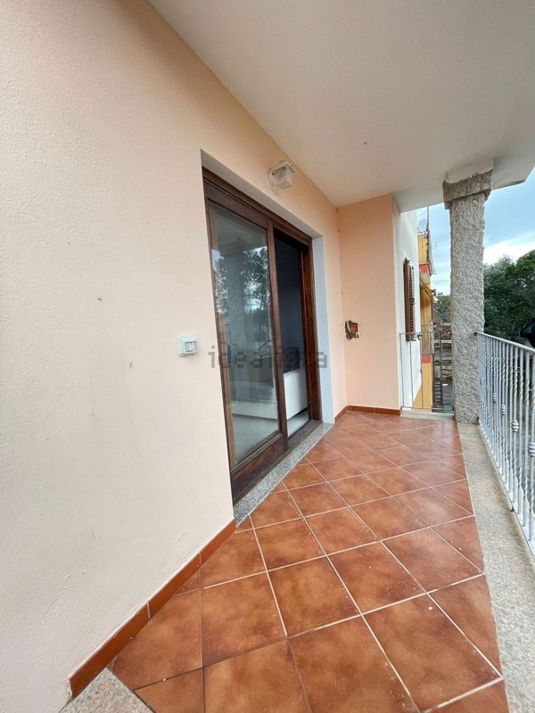 appartamento in vendita ad Olbia in zona Bandinu