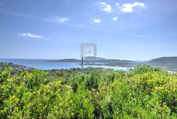 appartamento in vendita ad Olbia in zona Golfo di Marinella