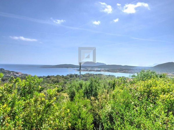 appartamento in vendita ad Olbia in zona Golfo di Marinella