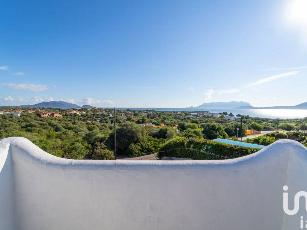 casa indipendente in vendita ad Olbia in zona Pittulongu