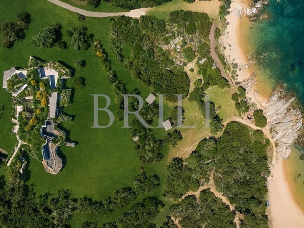 casa indipendente in vendita ad Olbia in zona Murta Maria