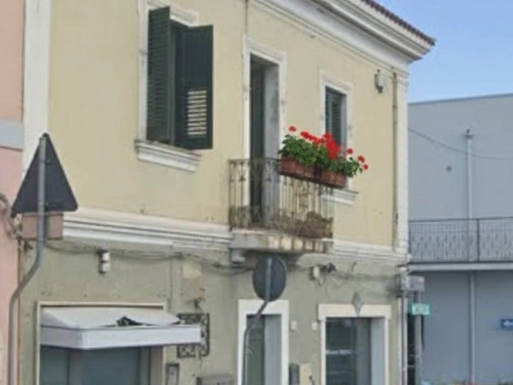 intera palazzina in vendita ad Olbia in zona San Simplicio