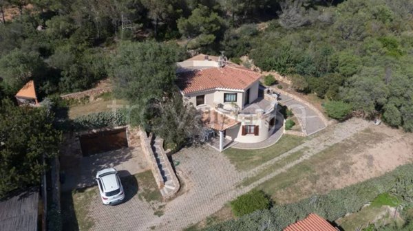 casa indipendente in vendita ad Olbia in zona Porto Istana