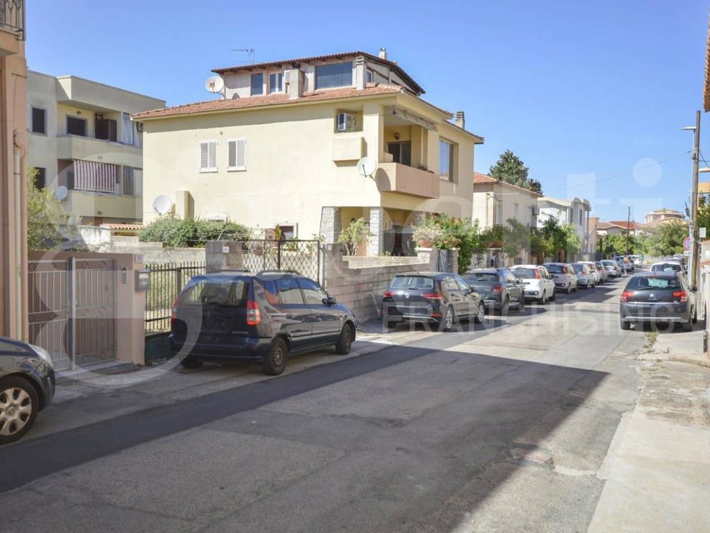 casa indipendente in vendita ad Olbia in zona Barcellona