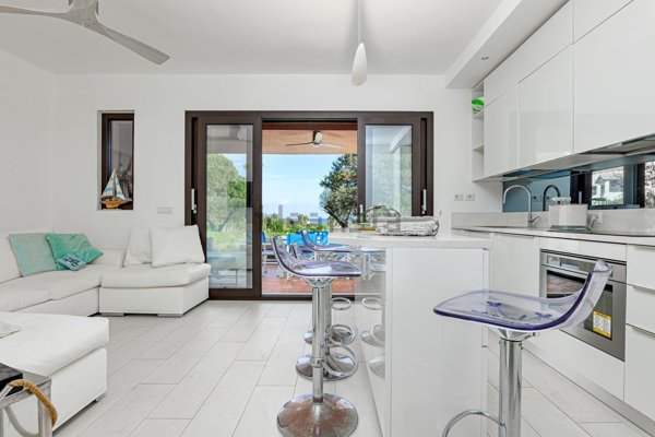 appartamento in vendita ad Olbia in zona Rudalza