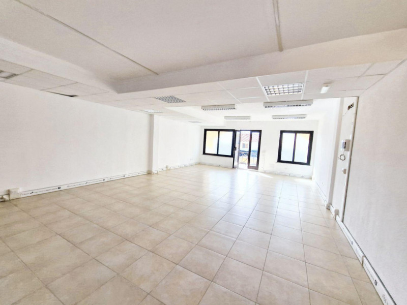 ufficio in vendita ad Olbia in zona Centro Storico