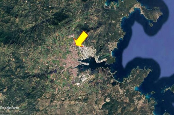 negozio in vendita ad Olbia in zona Aldo Moro