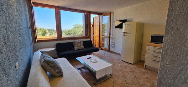 appartamento in vendita ad Olbia in zona Cugnana