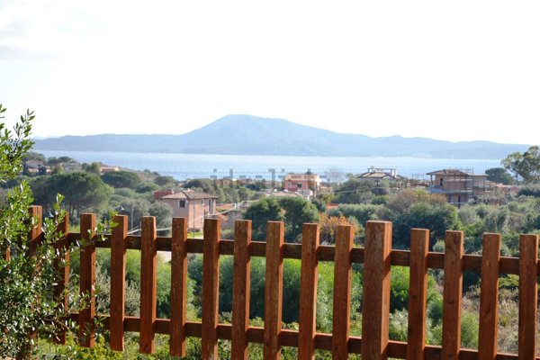 appartamento in vendita ad Olbia in zona Pittulongu