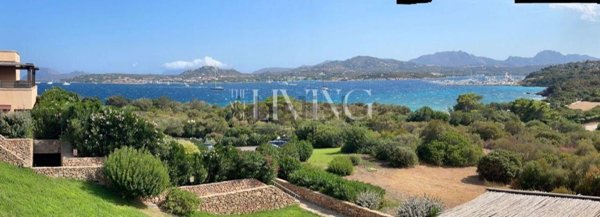 appartamento in vendita ad Olbia in zona Cugnana