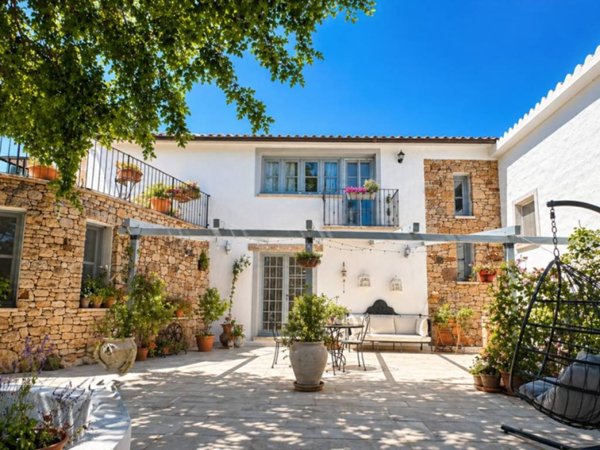 casa indipendente in vendita ad Olbia in zona Sole Ruiu