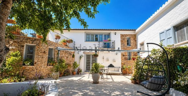 casa indipendente in vendita ad Olbia in zona Sole Ruiu