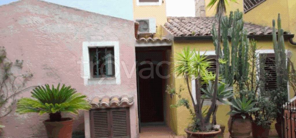 appartamento in vendita ad Olbia in zona San Pantaleo