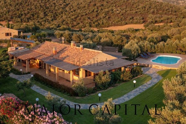 casa indipendente in vendita ad Olbia in zona San Pantaleo