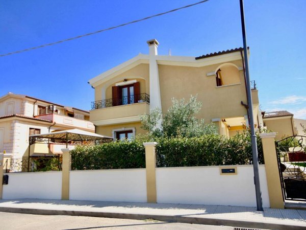 casa indipendente in vendita ad Olbia in zona Osseddu