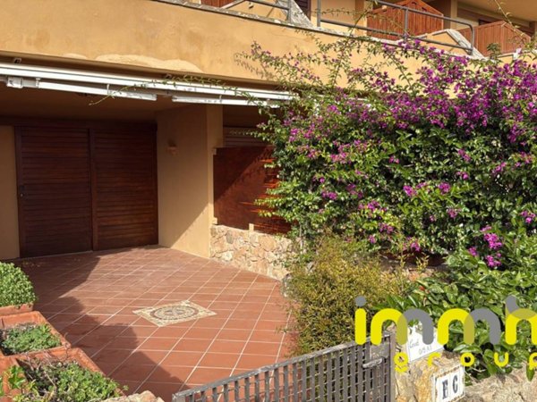 appartamento in vendita ad Olbia in zona Portisco