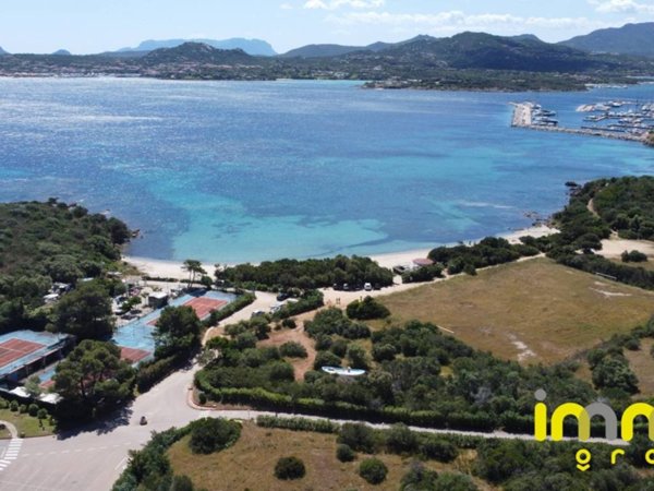 appartamento in vendita ad Olbia in zona Portisco