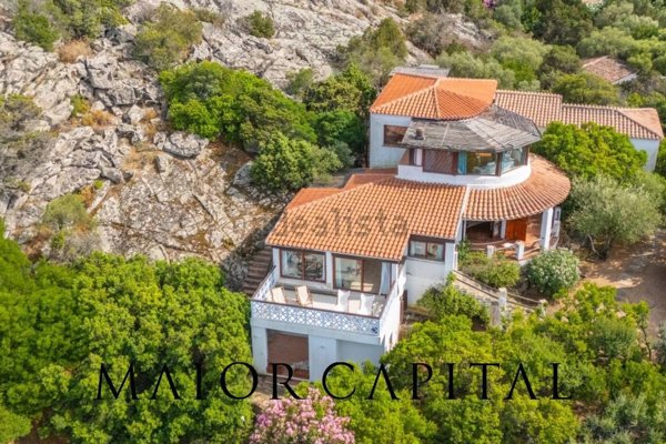 casa indipendente in vendita ad Olbia in zona Rudalza