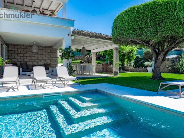 casa indipendente in vendita ad Olbia in zona Pittulongu