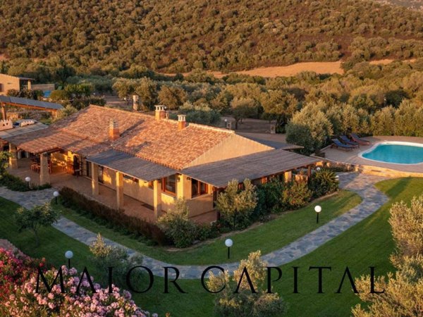 casa indipendente in vendita ad Olbia in zona San Pantaleo