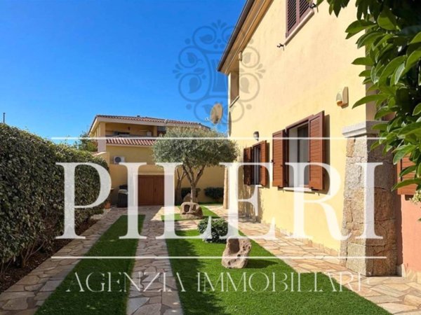 appartamento in vendita ad Olbia in zona Barcellona