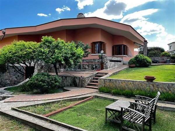 casa indipendente in vendita ad Olbia in zona Aldo Moro
